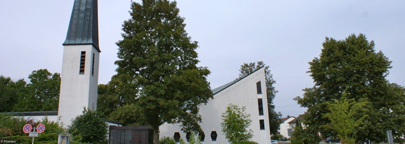 Auferstehungskirche Oberviechtach; ©: Pfarramt  Auferstehungskirche Oberviechtach