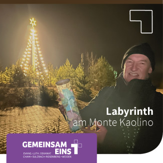 Pfarrer Arweck ist in der Mitte.